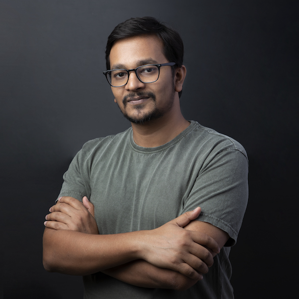 abhishek srivastava, founder, EzeeLab
